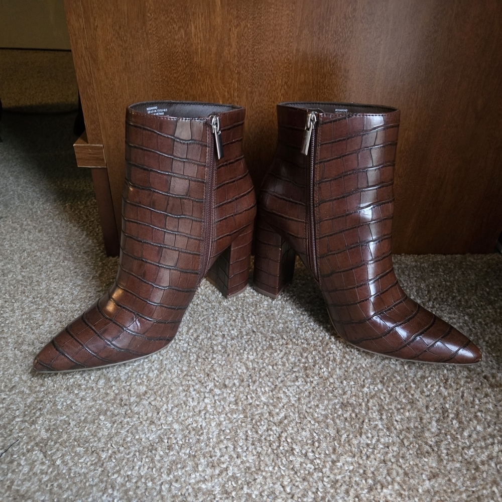 JustFab Brown Ankle Booties with Croc Texture - Picture 4 of 6
